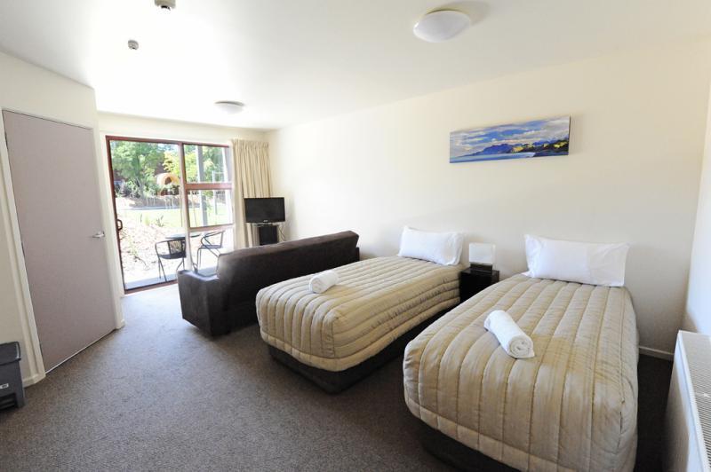 Shotover Lodge Wanaka Bagian luar foto