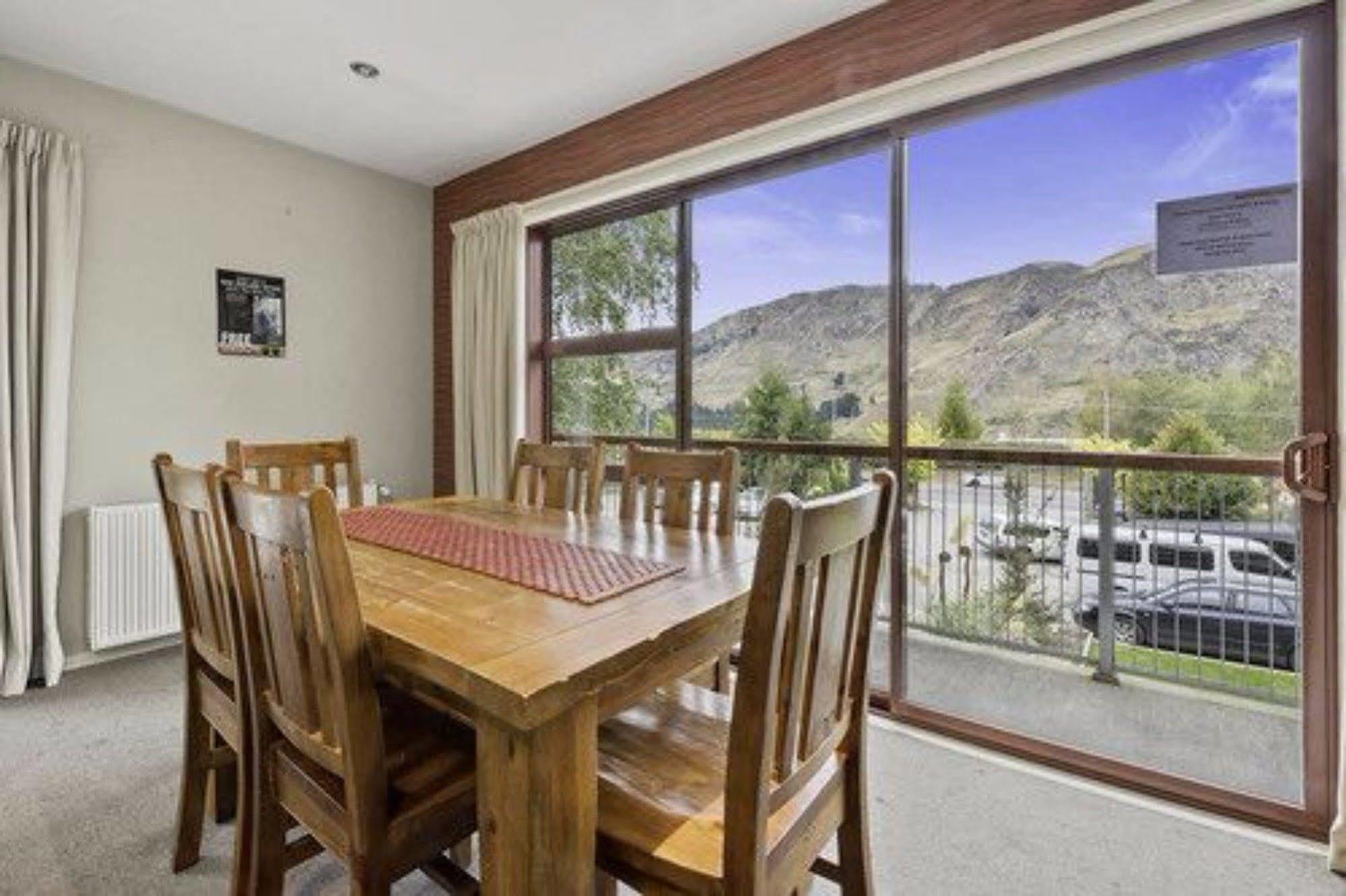 Shotover Lodge Wanaka Bagian luar foto